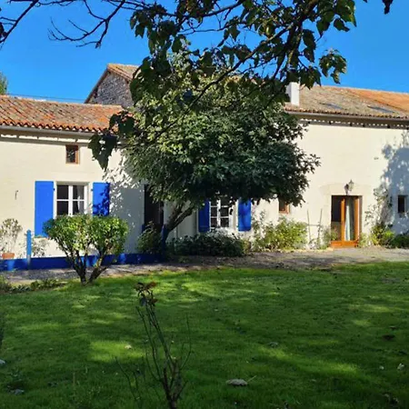 Le Figuier - 4 Bedroom Ferienhaus Limalonges