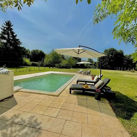 Le Figuier - 4 Bedroom Ferienhaus Limalonges