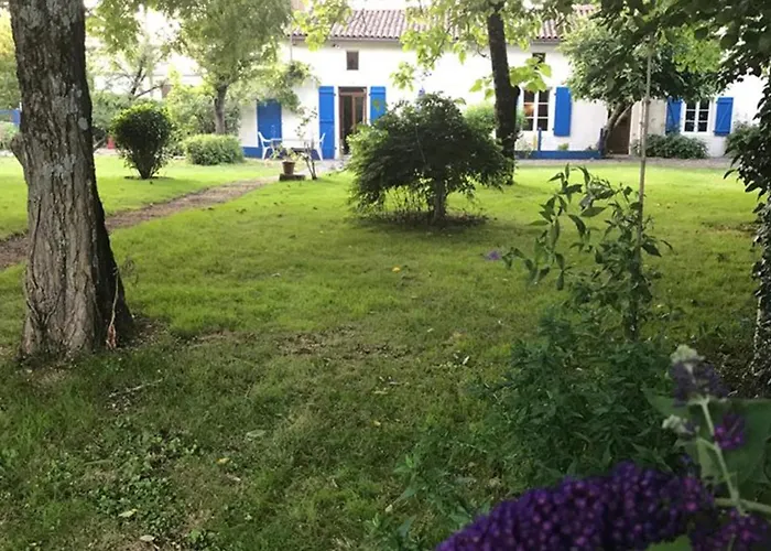 Le Figuier - 4 Bedroom Holiday home Limalonges